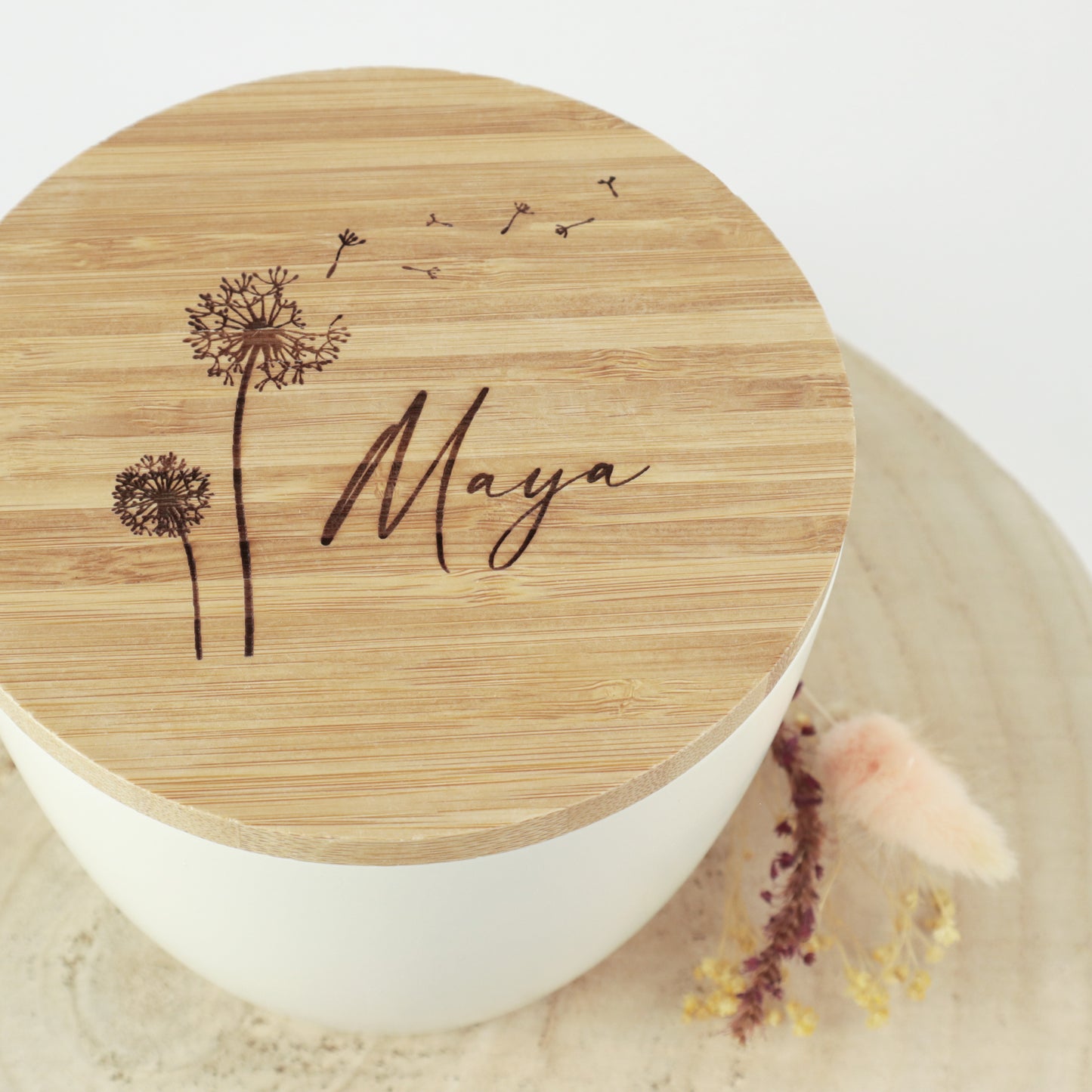 Individuelle Beschriftung in Handschrift mit Pusteblume