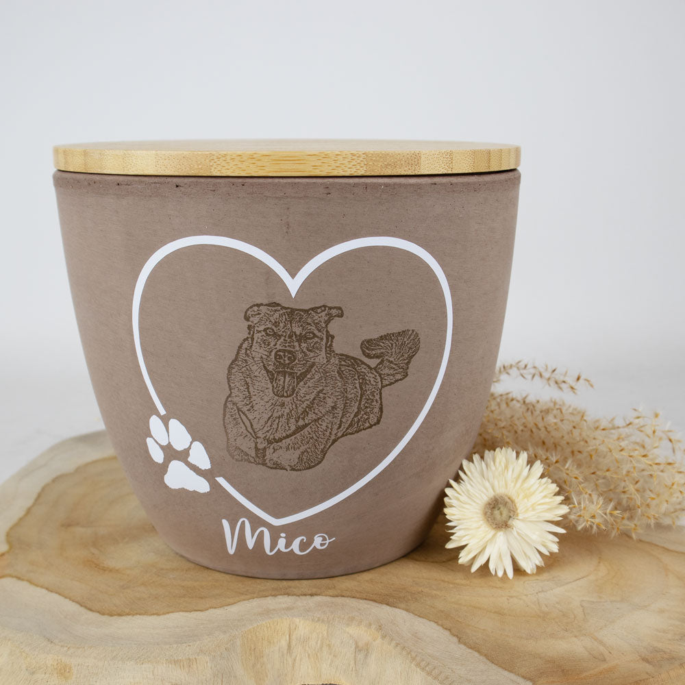 Individuelle Beschriftung auf der Urne - Gravur