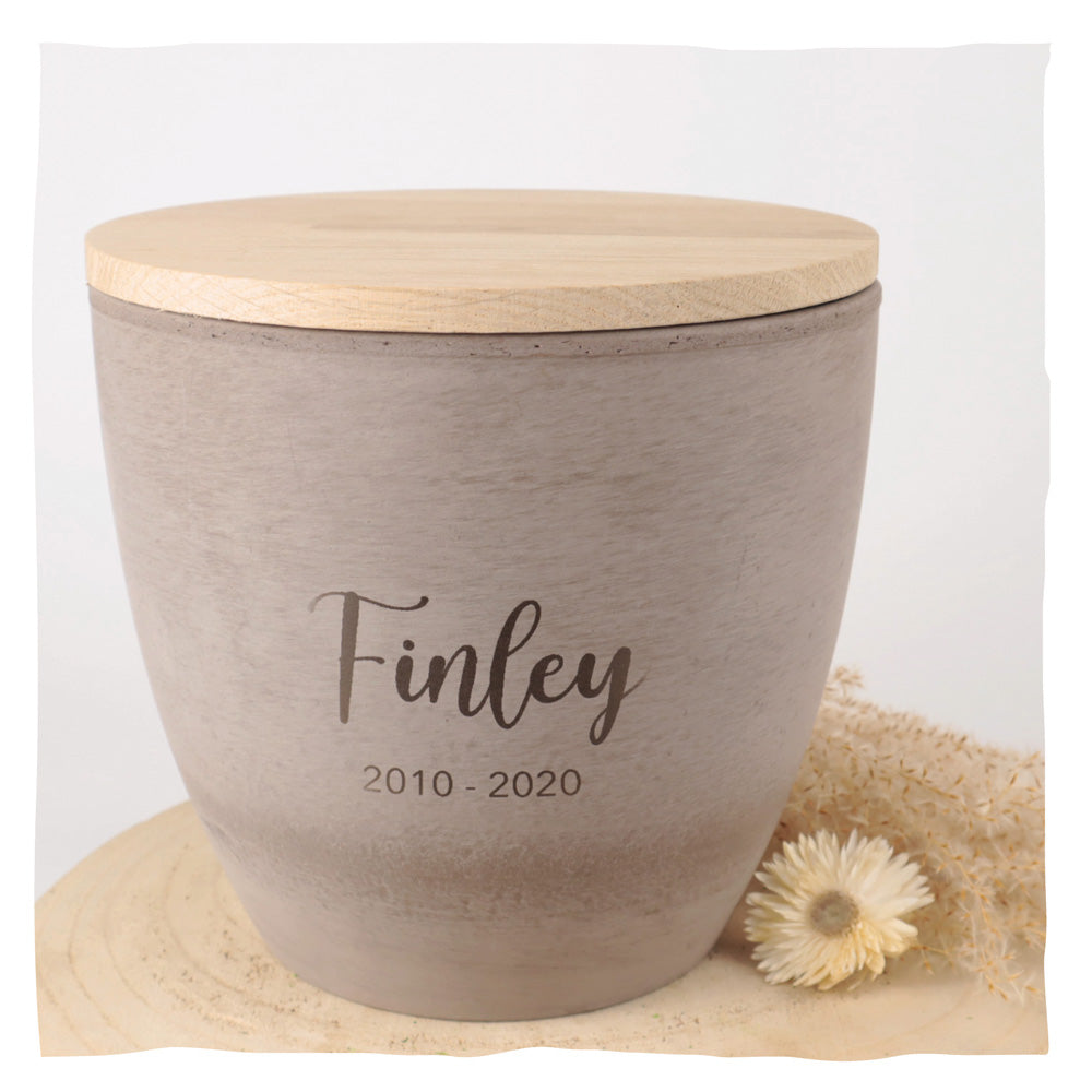 Individuelle Beschriftung auf der Urne - Gravur