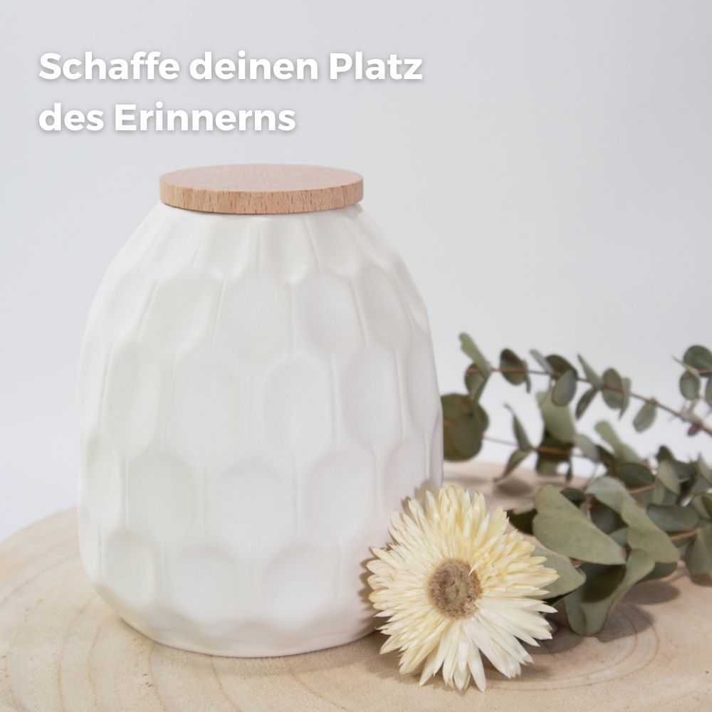 Keramik Tierurne „White Structure“