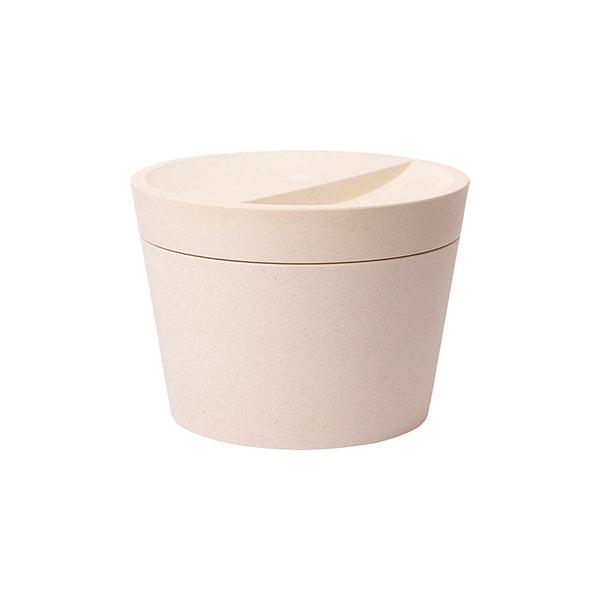 Biologisch abbaubare Tierurne 'Pure' und Jungbaum