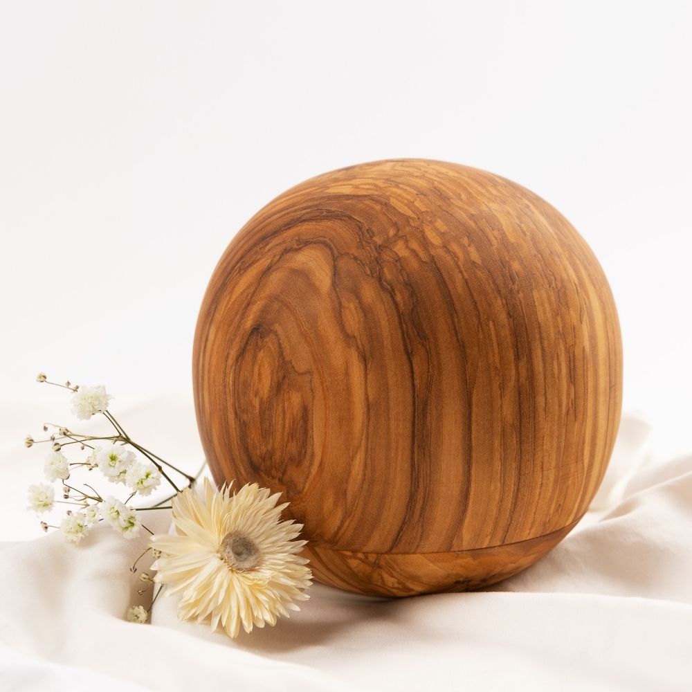 Holz Tierurne 
