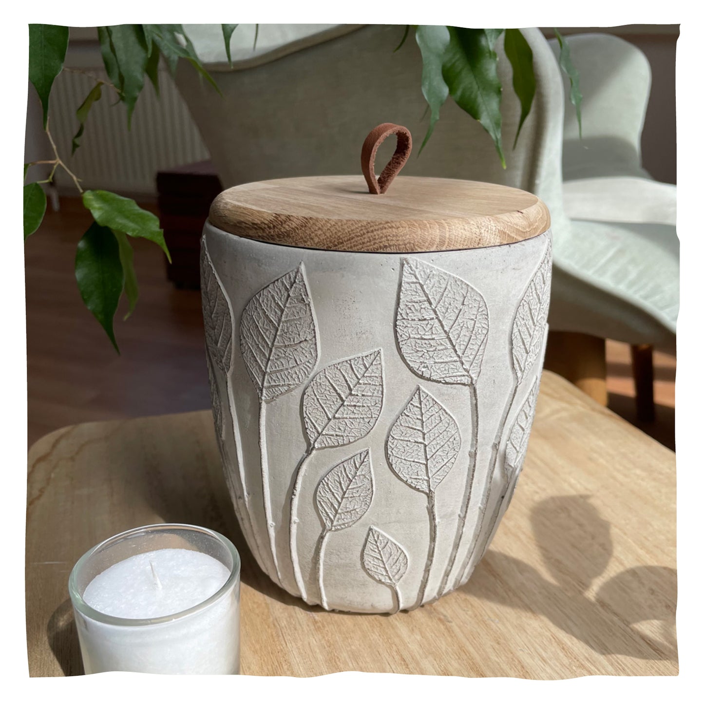 Keramik Tierurne "Blätter", Betonoptik